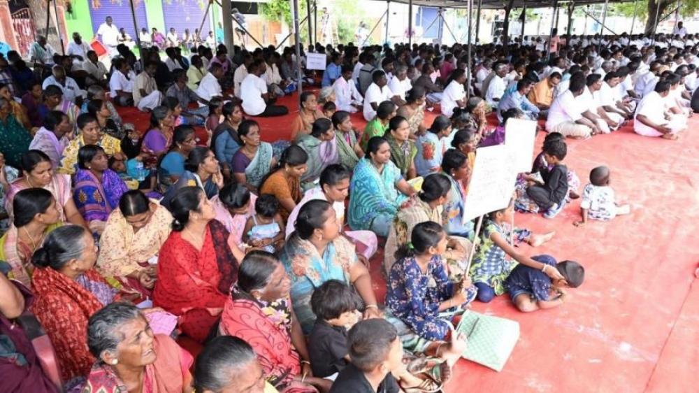 The Weekend Leader - TN Fishermen's Arrest By Lankan Navy: Families Continue Indefinite Hunger Strike