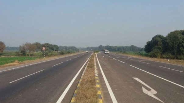 The Weekend Leader - NHAI toll fee hike in TN may lead to price rise of essentials, say transporters