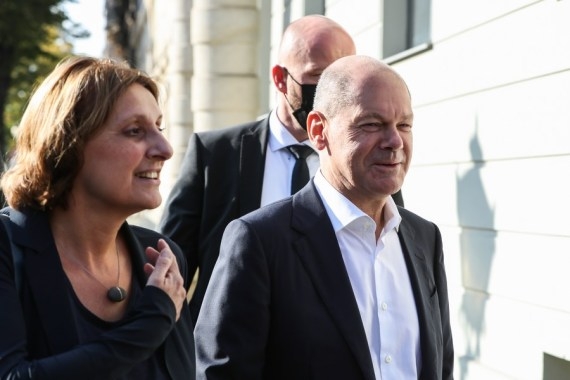 The Weekend Leader - Majority of Germans want Scholz to form coalition with Greens, FDP: Poll