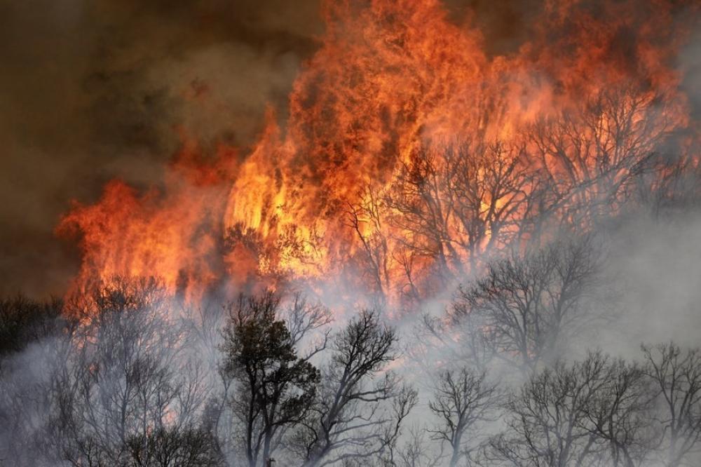 The Weekend Leader - Three major wildfires raging in N.California