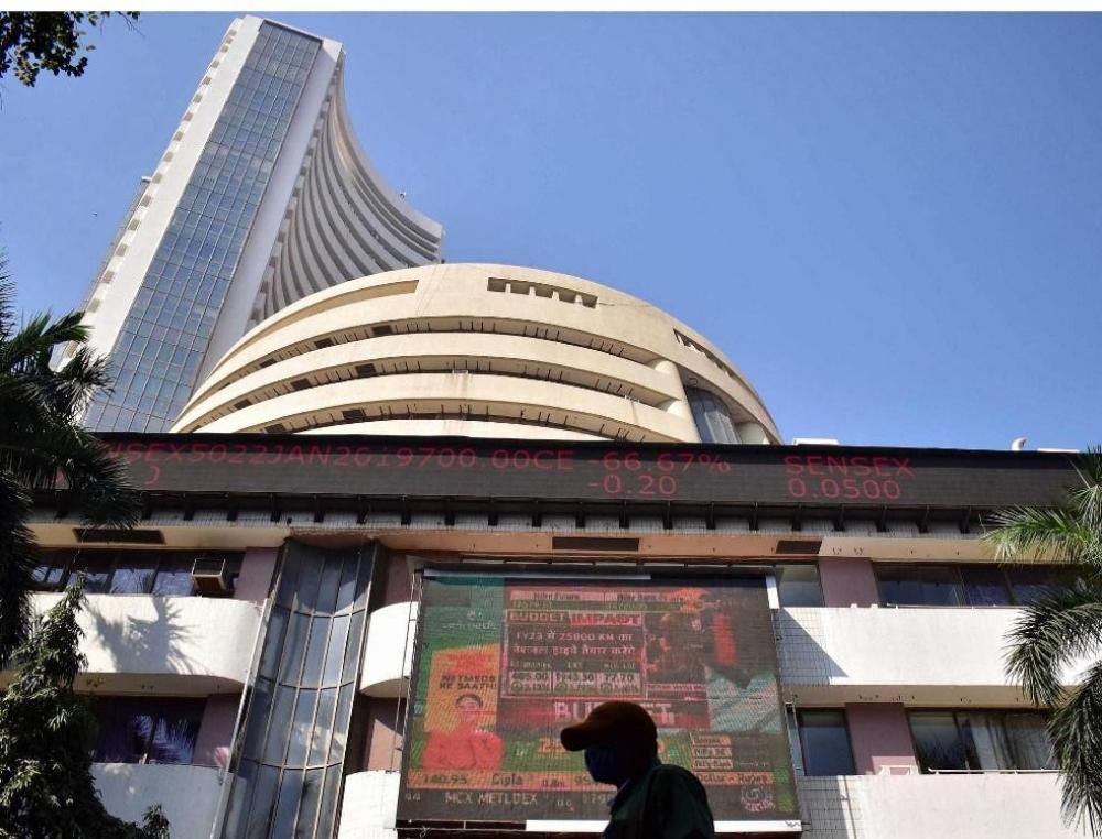 The Weekend Leader - Indian Stock Indices Surge to New Milestones with Sensex and Nifty Touching New Peaks