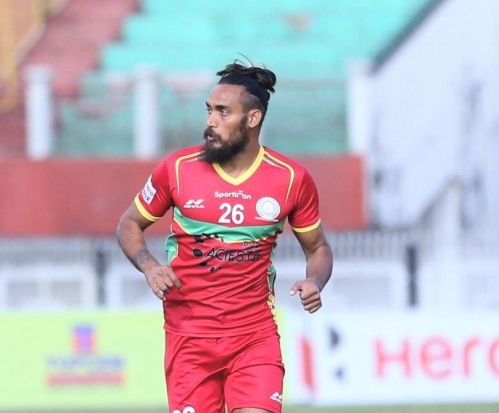 The Weekend Leader - Chennaiyin FC rope in defender Deepak Devrani