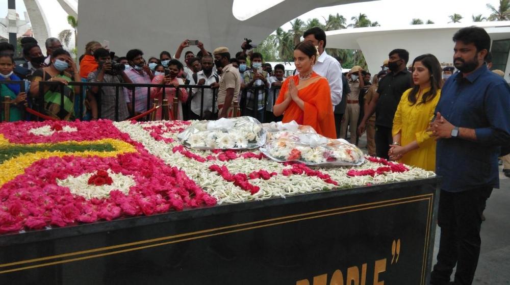 The Weekend Leader - Ahead of 'Thalaivii' release, Kangana visits Jayalalithaa's memorial