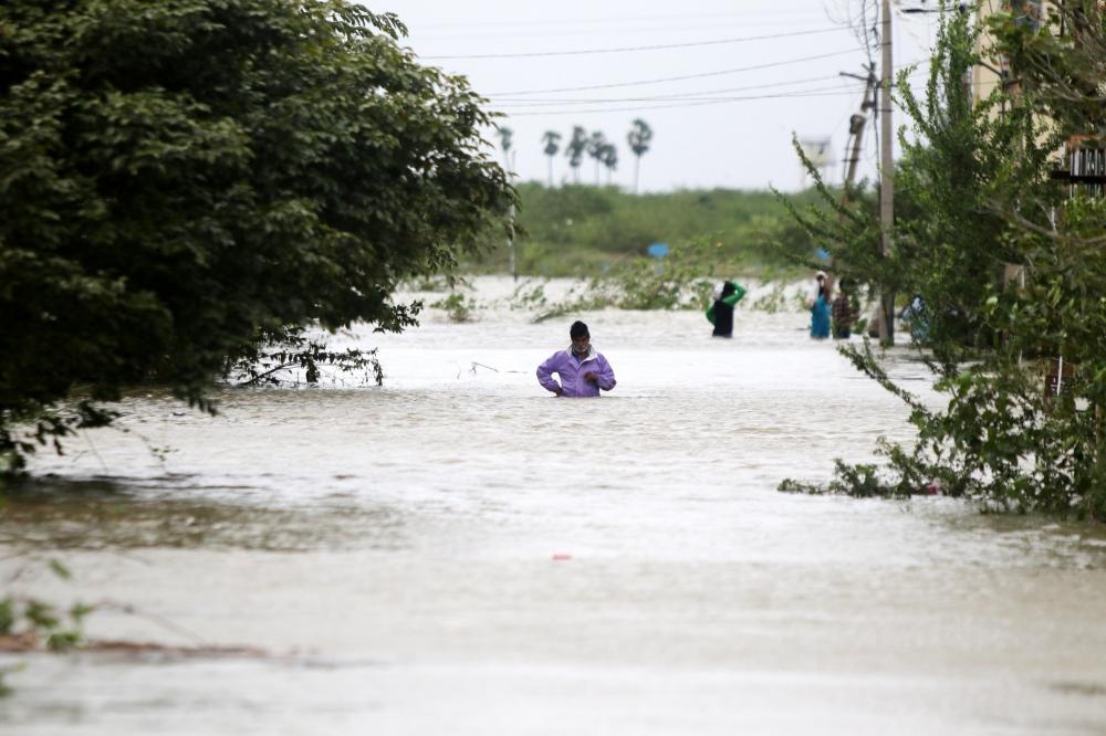 The Weekend Leader - Floods wreak havoc in north MP, thousands marooned