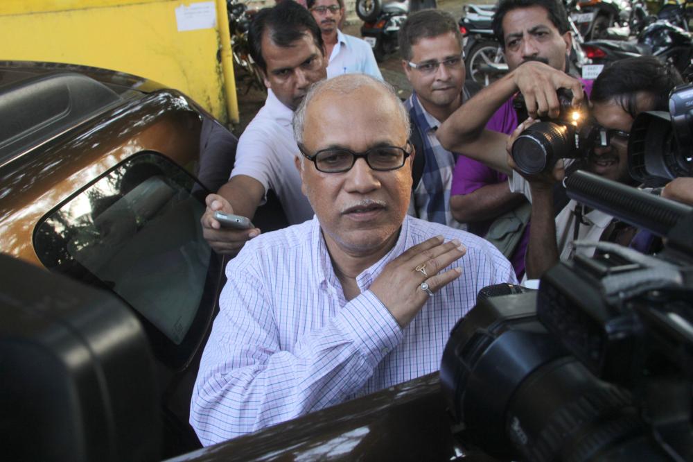 The Weekend Leader - Defector Goa MLAs should be sent on VRS by voters in 2022: Kamat