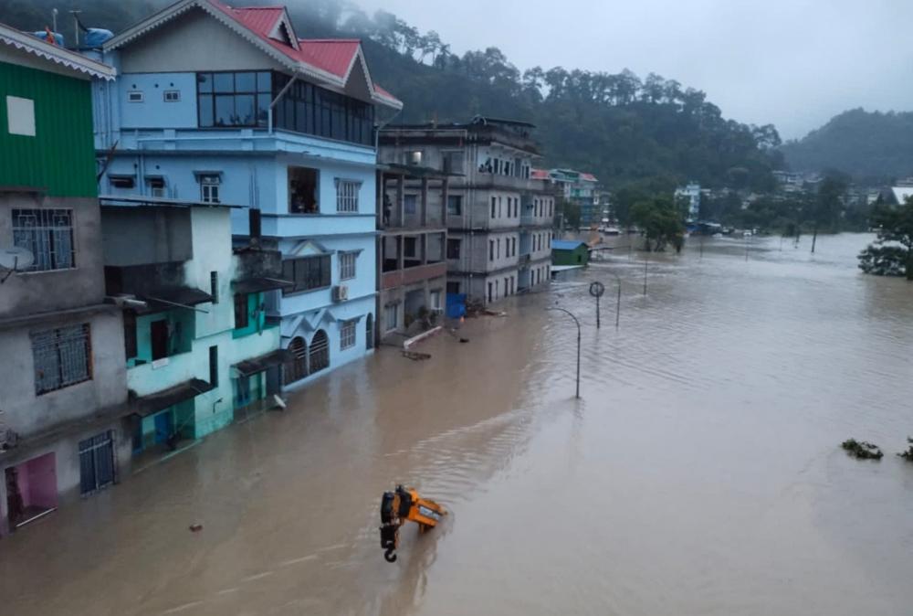 The Weekend Leader - Flash Floods in Sikkim: Central Government Assures Full Support for Recovery