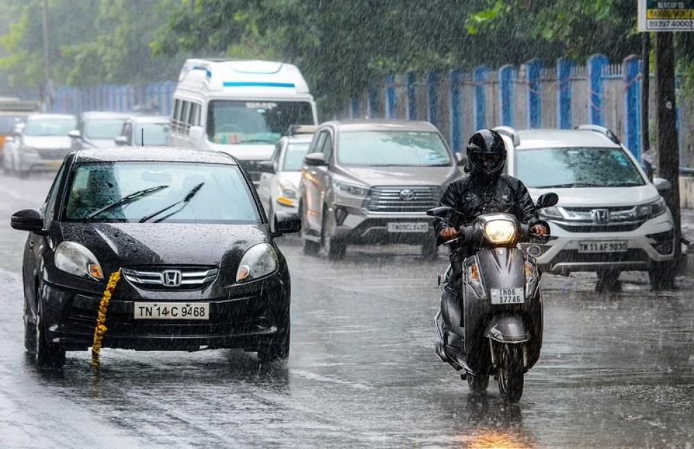 The Weekend Leader - Heavy Rains and Yellow Alert Issued for 11 Coastal Tamil Nadu Districts