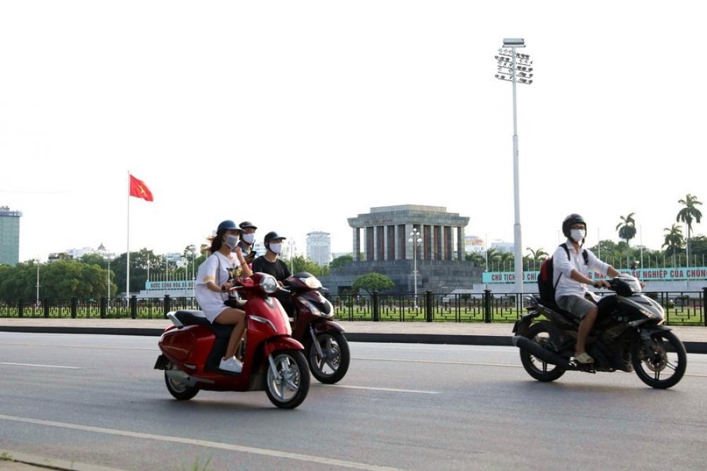 The Weekend Leader - Hanoi to extend strictest social-distancing measures