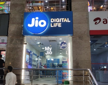 The Weekend Leader - Prudent financial management helps Reliance Jio reduce running costs