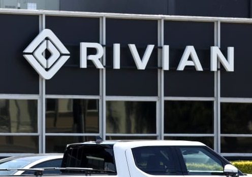 The Weekend Leader - EV maker Rivian recalls all 13,000 vehicles over loose fastener