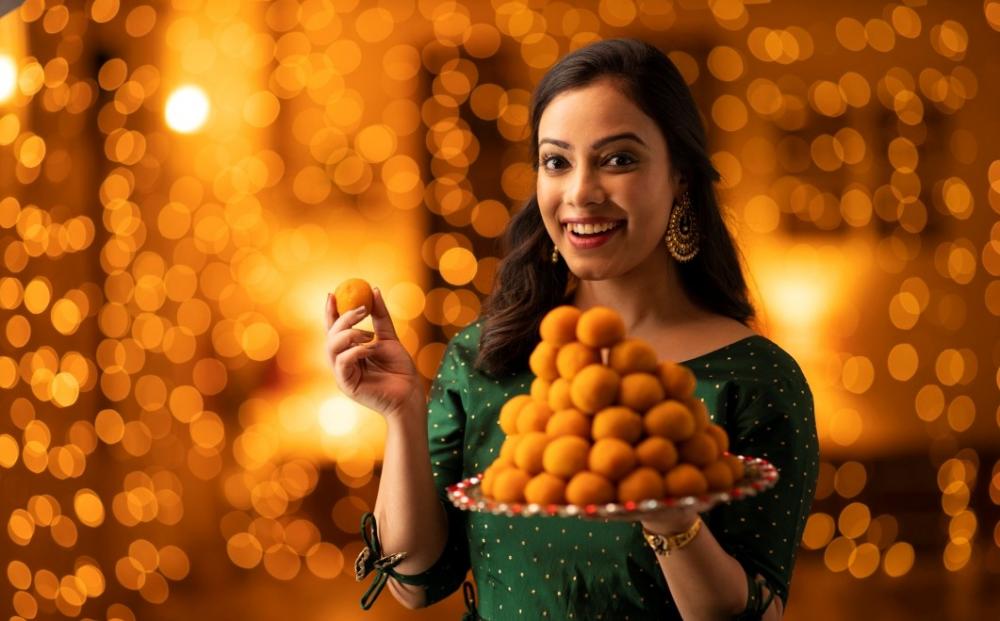 The Weekend Leader - How IIT-K helps the 'laddoo' business grow