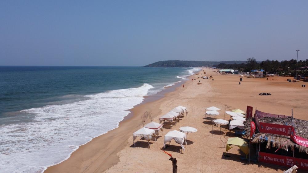 The Weekend Leader - Goa beach shack operators, tourism sector await rising footfalls