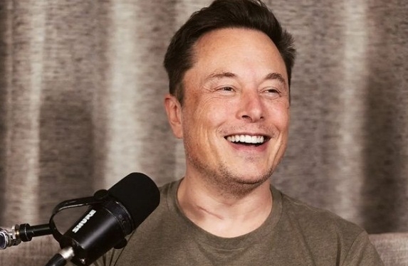 The Weekend Leader - Musk ends remote work at Twitter, tells staff 'difficult times ahead'