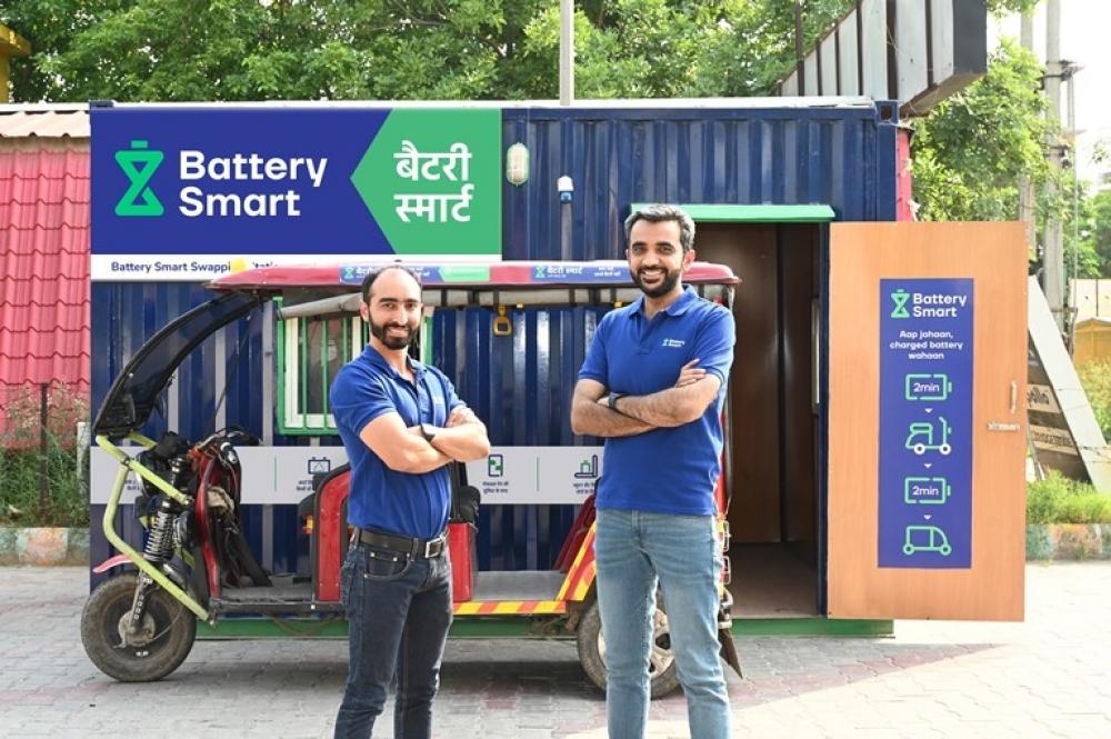 The Weekend Leader - Pulkit Khurana and Sidharth Sikka Drive Battery Smart to $65M Series B Funding