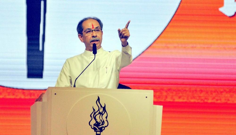 The Weekend Leader - Uddhav Thackeray Defends Rahul Gandhi Against Modi, Shah’s Jibes