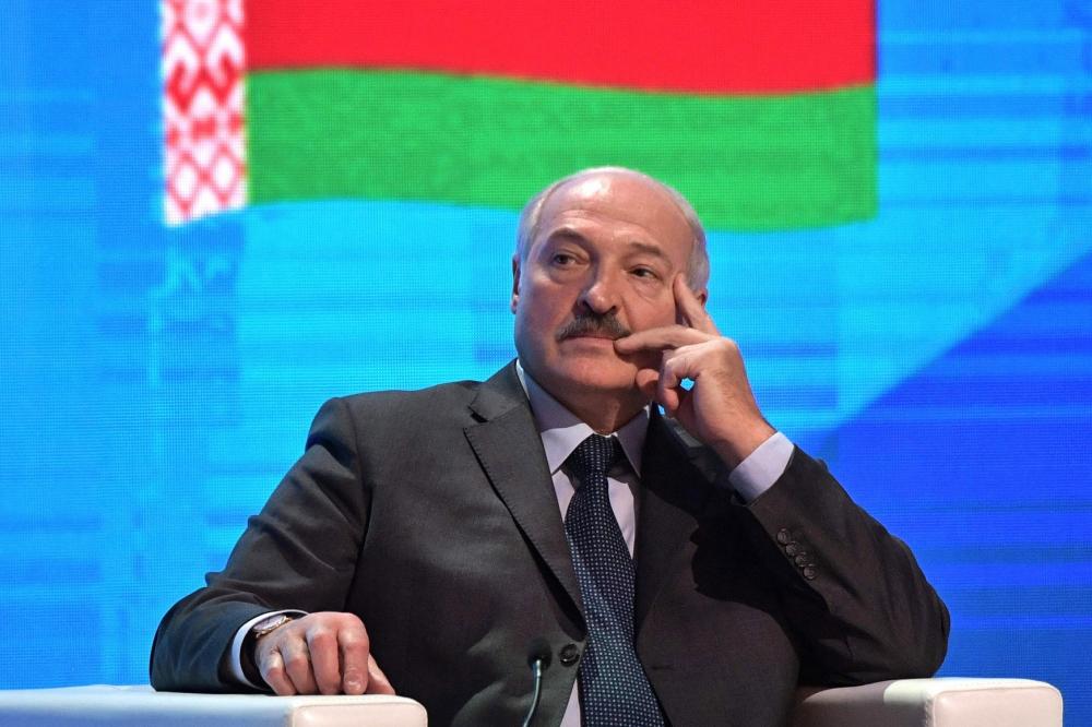 The Weekend Leader - Belarusian Prez threatens to cut off pipeline if Europe closes border