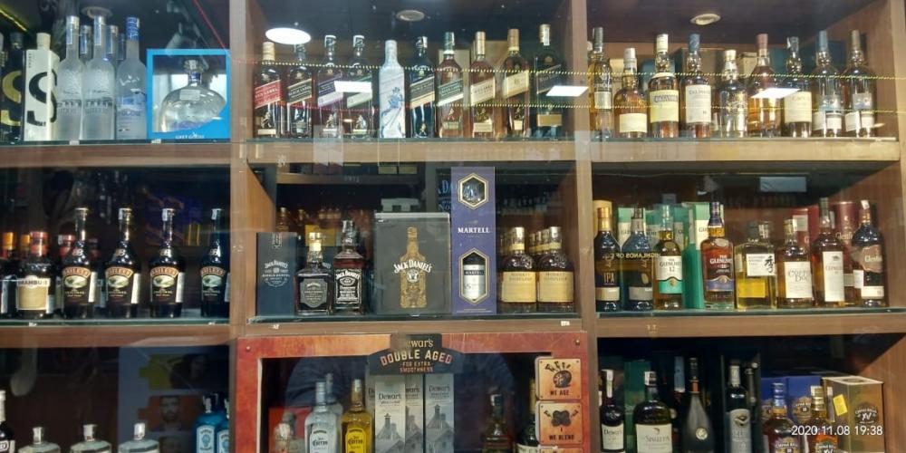 The Weekend Leader - TASMAC sold Rs 164 cr worth of liquor in just one day