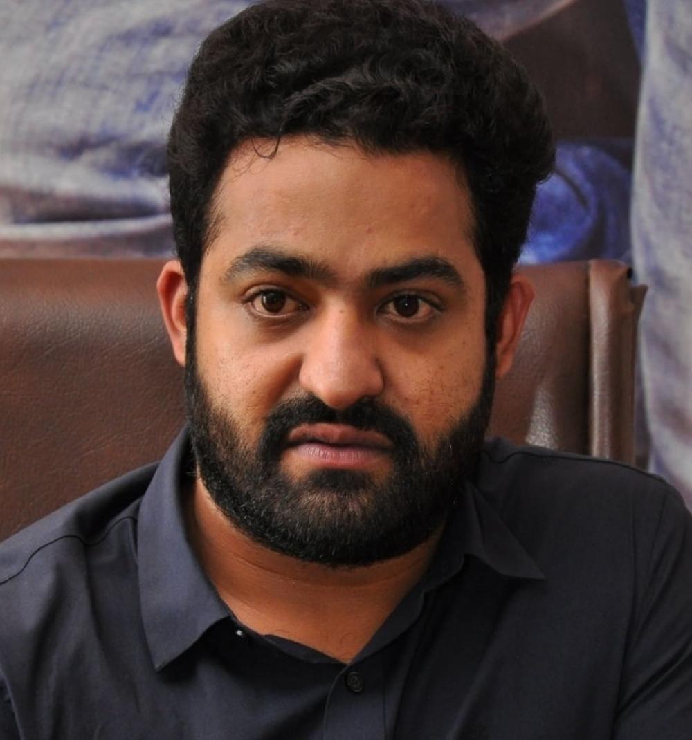 The Weekend Leader - Jr NTR to host Telugu edition of KBC; Ram Charan in opening show