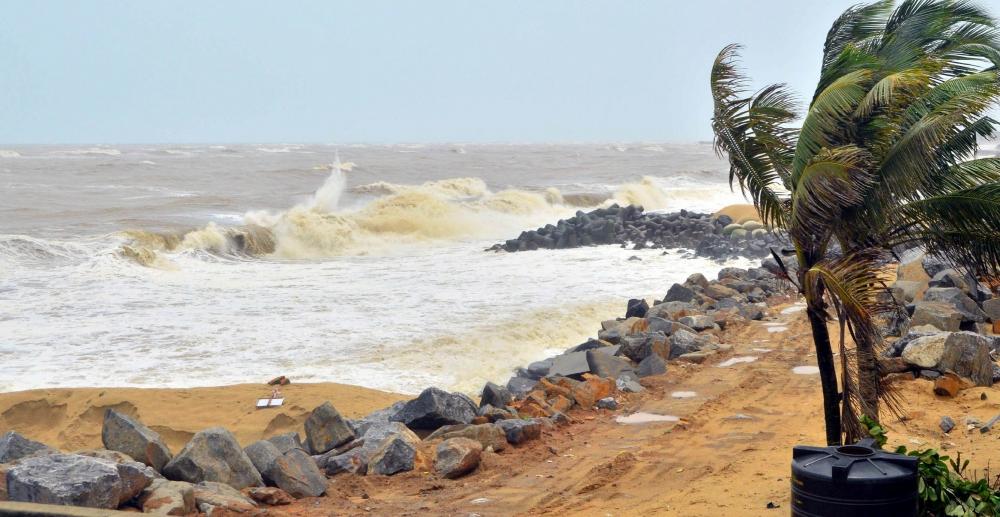 The Weekend Leader - Red alert in coastal Karnataka as monsoon turns vigorous