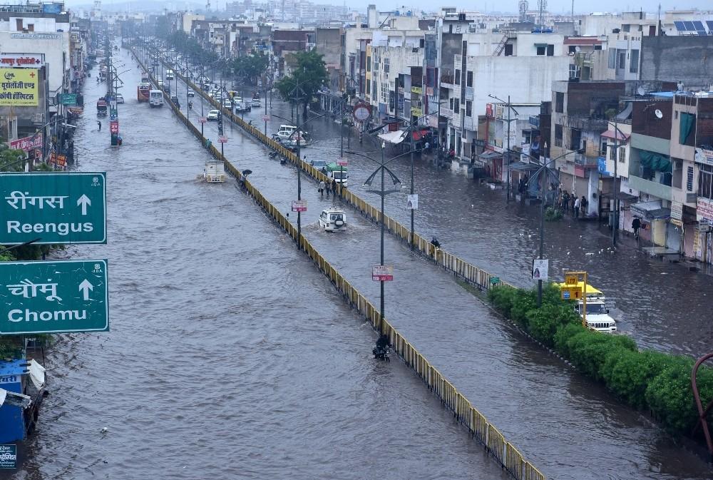 The Weekend Leader - Cyclone Biparjoy on Rampage: Patients in Rajasthan's Ajmer District Face Deluge as Rainwater Floods Wards