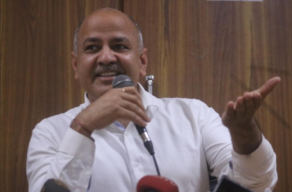 The Weekend Leader - Delhi vaccination in 16 months at Centre's vax supply rate: Sisodia