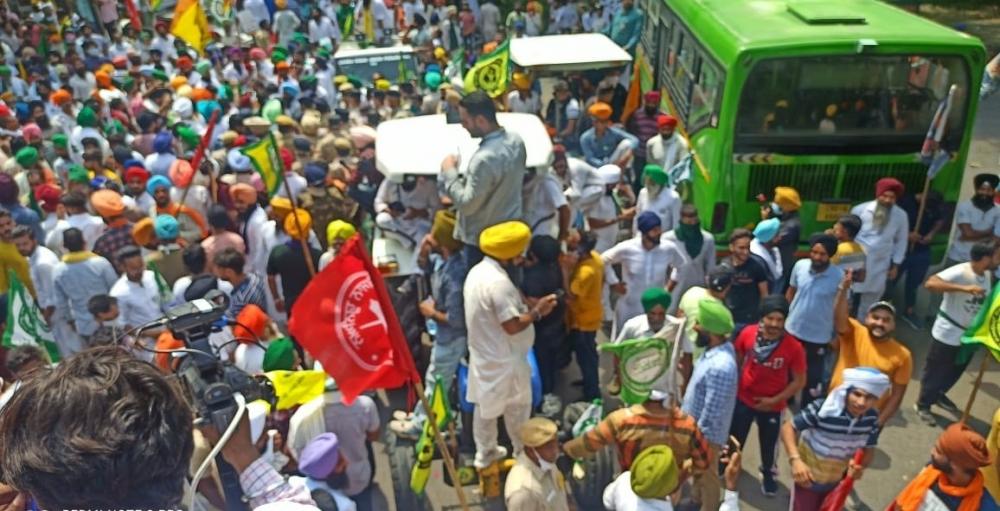 The Weekend Leader - Talks between protesting farmers, Punjab govt remain inconclusive