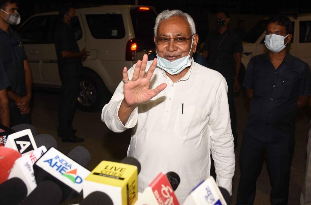 The Weekend Leader - Nitish targets Lalu for 'jungle raj' from 1990 to 2005