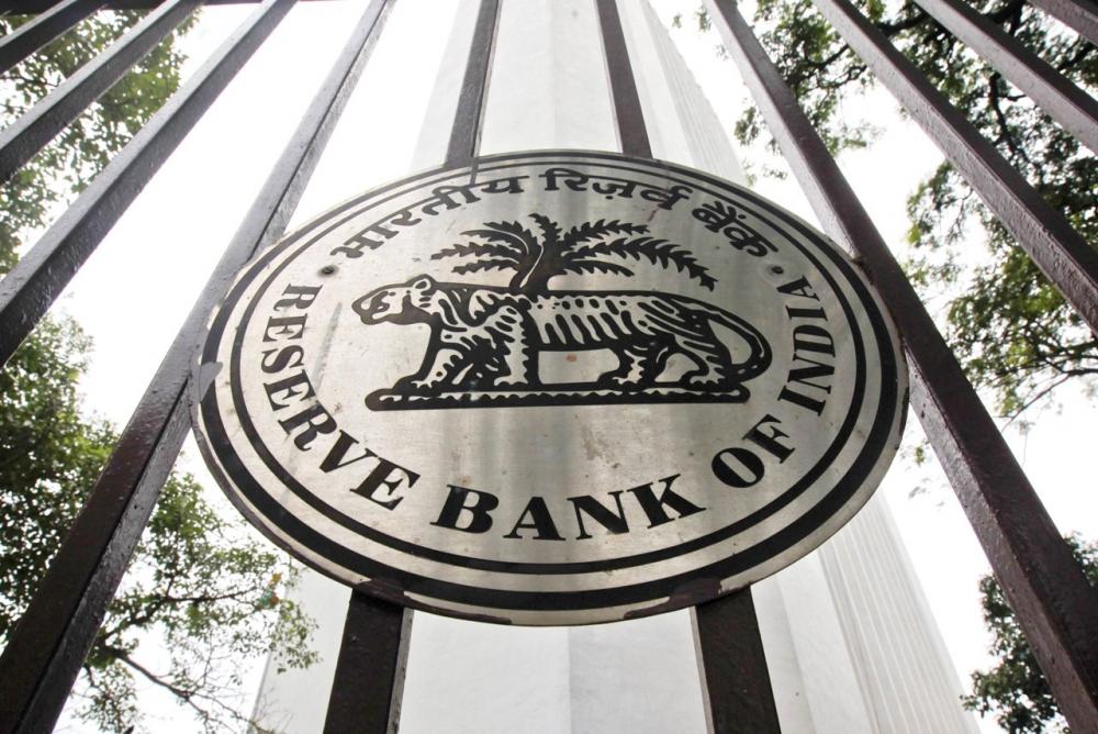 The Weekend Leader - RBI accepts 21 recommendations on ownership of private banks