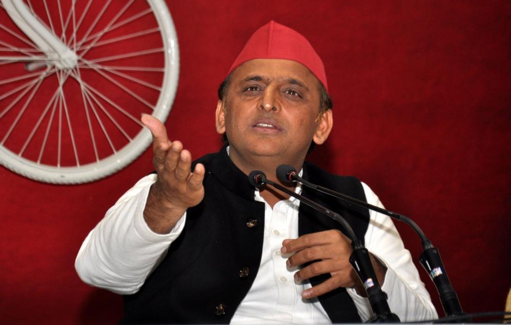 The Weekend Leader - Personal attacks reflect BJP's frustration: Akhilesh