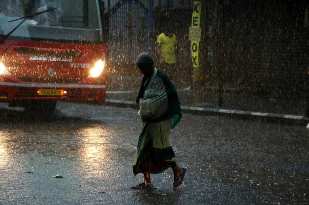 The Weekend Leader - Heavy showers with thunderstorms in Chennai, adjoining districts: IMD