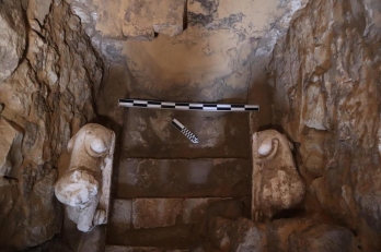 ?2,500-year-old intact coffins discovered in Egypt