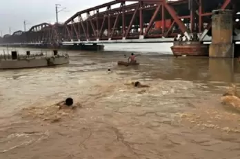 Evacuation of families begin as Ganga, Yamuna cross danger mark