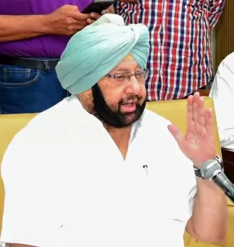 Cong panel on Punjab submits report to Sonia, Amarinder to stay