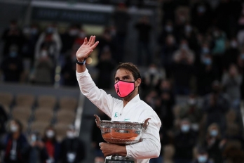 ?Federer congratulates Nadal after his record 20th Grand Slam title