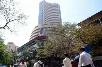 Sensex scales new high; IT, oil & gas stocks rise