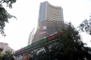 Sensex down over 100 points after opening in green