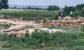 J'khand: Dalit houses demolished, families thrown out