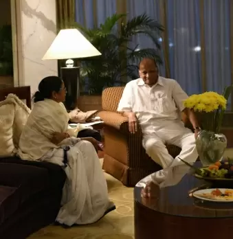 Mamata to meet Sharad Pawar, India Inc in Mumbai