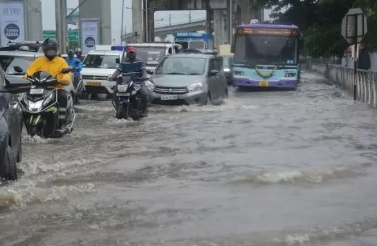 Tamil Nadu May Extend Holidays Amid Heavy Rains in Chennai